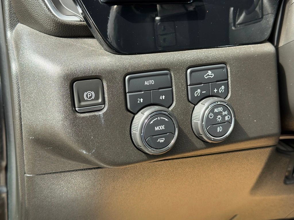 Used 2024 Chevrolet Silverado 1500 RST w/ Max Trailering Package AWD/4WD image 22