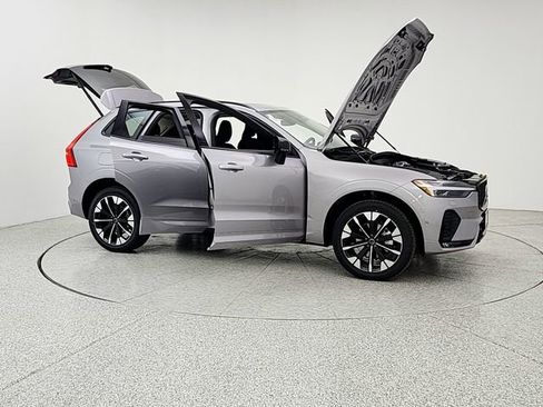 New 2026 Volvo XC60 B5 Plus w/ Protection Package Premier image 10
