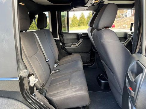 Used 2017 Jeep Wrangler Unlimited Sport w/ Quick Order Package 24S image 38