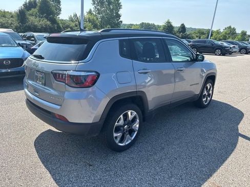 Used 2019 Jeep Compass Limited AWD/4WD image 3