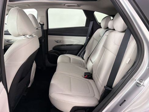 Certified 2025 Hyundai Tucson Limited FWD image 24