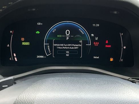 Used 2025 Toyota Camry SE image 21