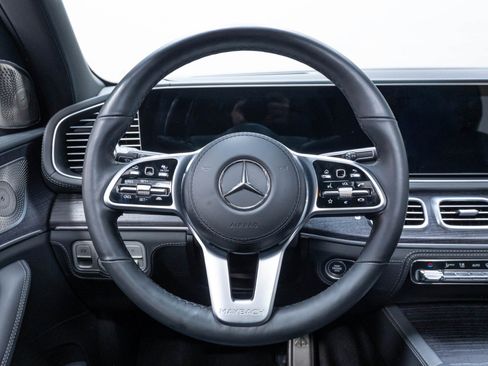 Used 2022 Mercedes-Benz Maybach GLS 600 4MATIC image 34