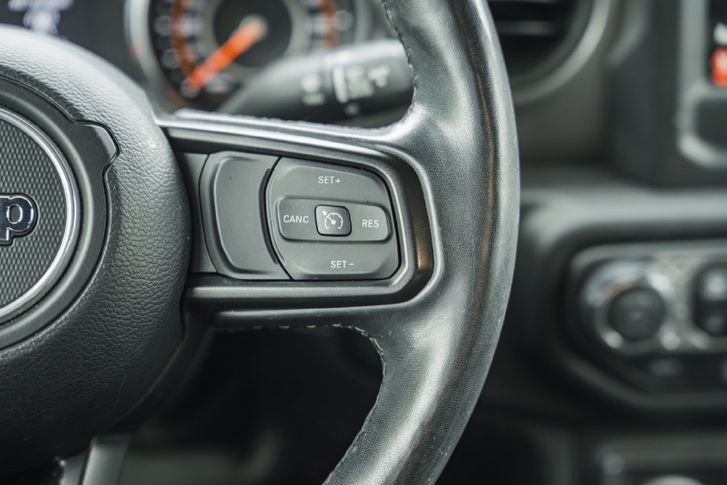 Used 2023 Jeep Wrangler Unlimited Sport AWD/4WD image 28