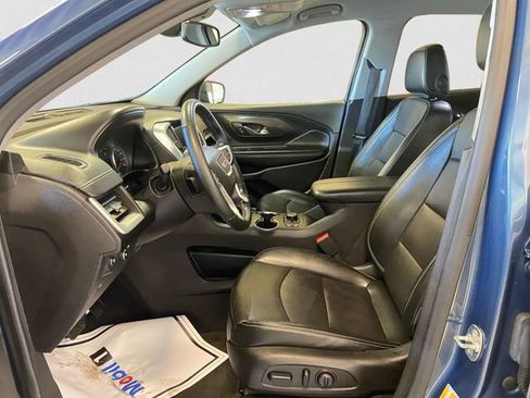 Used 2024 GMC Terrain SLT image 10