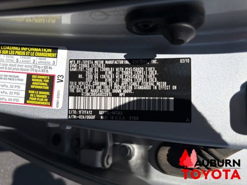 Used 2010 Toyota Venza AWD image 25