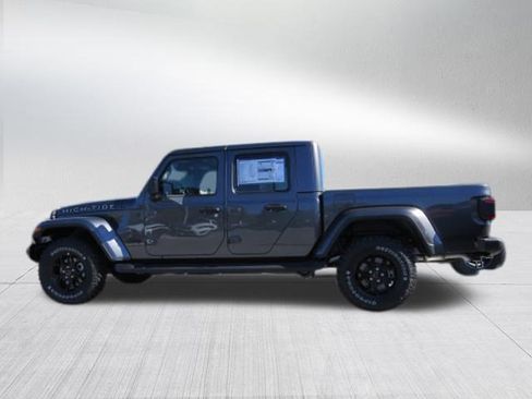 New 2025 Jeep Gladiator Sport image 5