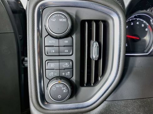Used 2020 Chevrolet Silverado 1500 LT Trail Boss AWD/4WD image 13