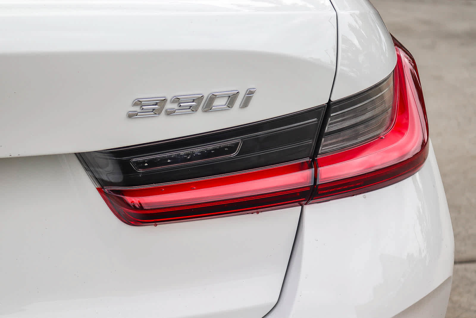 Used 2023 BMW 330i Sedan w/ Driving Assistance Package RWD image 7