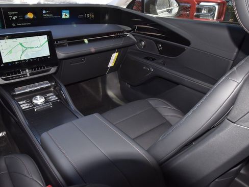 New 2026 Lincoln Nautilus Premier w/ Equipment Group 102A image 17