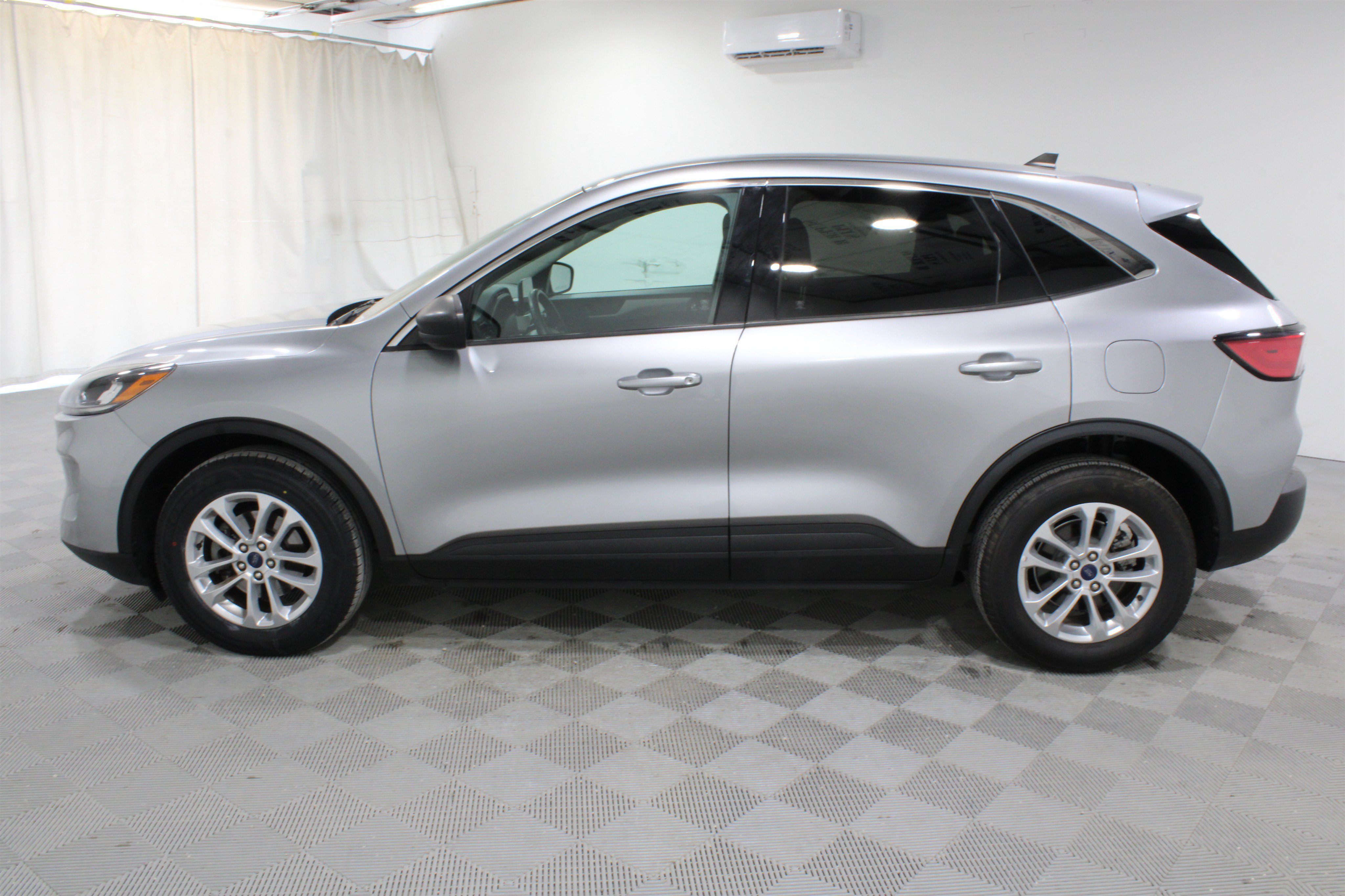 Used 2022 Ford Escape SE w/ Convenience Package AWD/4WD image 30