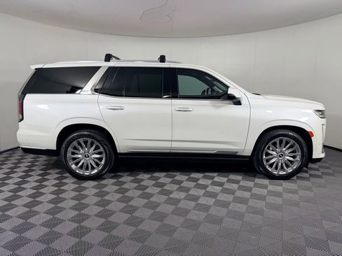 Used 2022 Cadillac Escalade Premium Luxury w/ Performance Package image 5