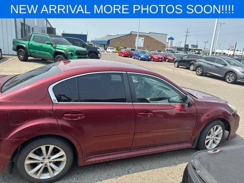 Used 2014 Subaru Legacy 2.5i Limited AWD/4WD image 9