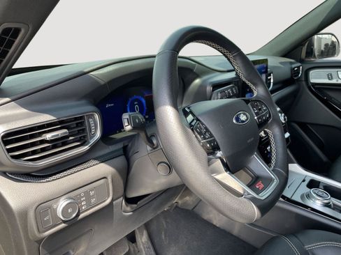 Used 2022 Ford Explorer ST w/ Equipment Group 401A AWD/4WD image 27