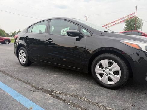 Used 2017 Kia Forte LX FWD image 32