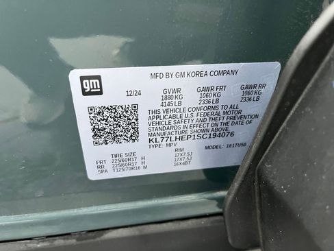 Used 2025 Chevrolet Trax LT image 22