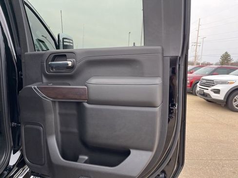 Used 2022 GMC Sierra 2500 SLT w/ SLT Premium Package AWD/4WD image 20