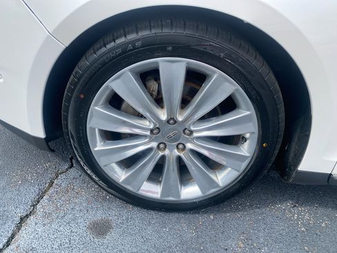 Used 2016 Lincoln MKS AWD w/ Equipment Group 201A image 9