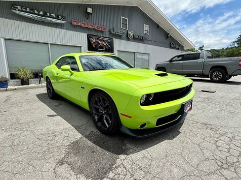 Used 2023 Dodge Challenger R/T w/ Blacktop Package image 6