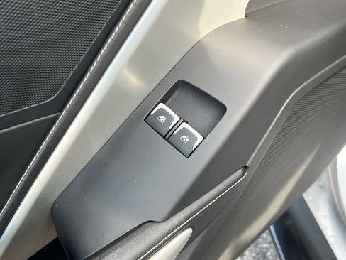 Used 2014 Chevrolet Corvette Stingray Coupe w/ Battery Protection Package image 13