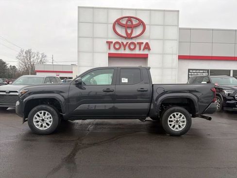New 2026 Toyota Tacoma SR5 AWD/4WD image 12