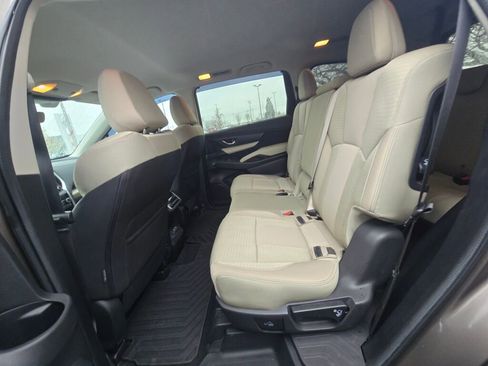 Used 2022 Subaru Ascent Premium w/ Convenience Package image 13