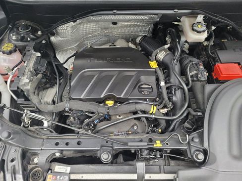 Used 2024 Buick Encore GX Preferred w/ Advanced Technology Package FWD image 30