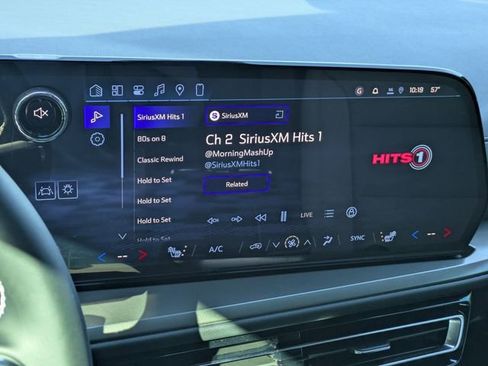 New 2026 Chevrolet Traverse LT image 16