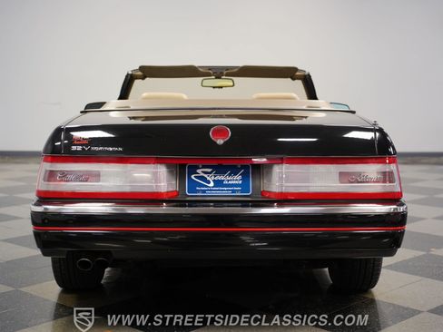 Used 1993 Cadillac Allante FWD image 26
