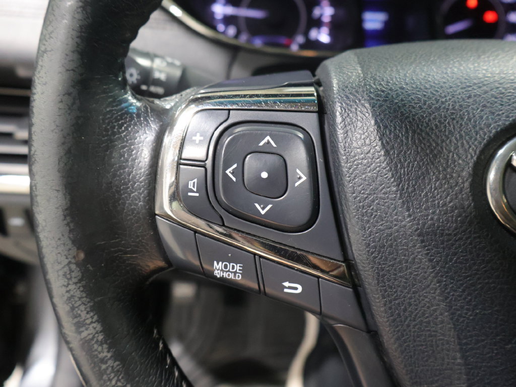 Used 2013 Toyota Avalon XLE FWD image 34