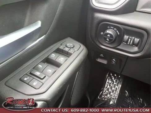 Used 2025 RAM 1500 Big Horn AWD/4WD image 29