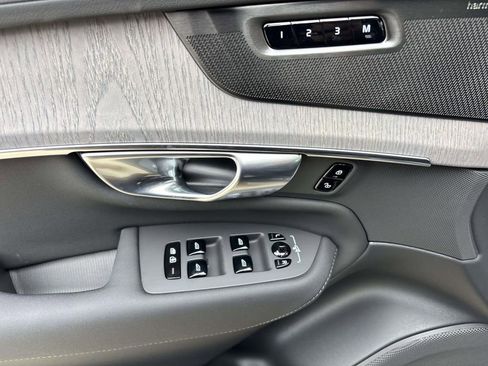 New 2026 Volvo XC90 B6 Ultra w/ Protection Package Premier image 13