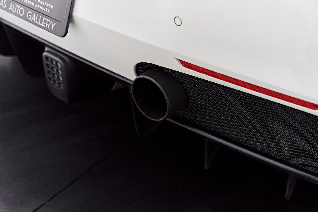 Used 2018 Ferrari 488 Spider RWD image 37