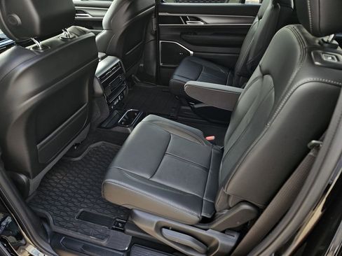 New 2026 Jeep Grand Wagoneer 4WD image 15