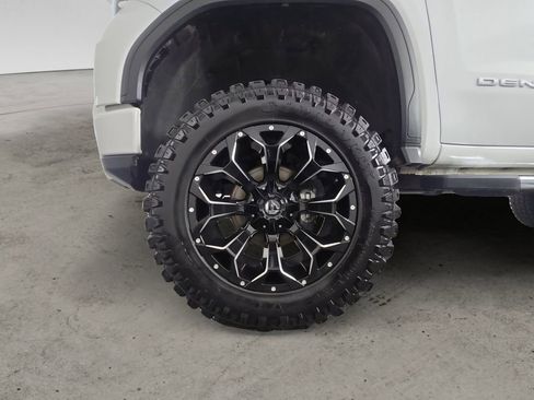 Used 2024 GMC Sierra 1500 Denali image 14