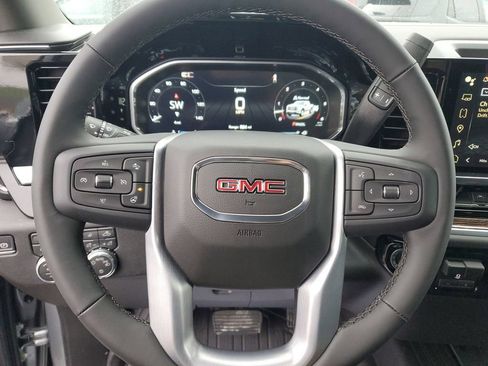 New 2026 GMC Sierra 1500 SLE w/ Preferred Package AWD/4WD image 25