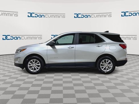 Used 2021 Chevrolet Equinox LS w/ LS Convenience Package AWD/4WD image 5