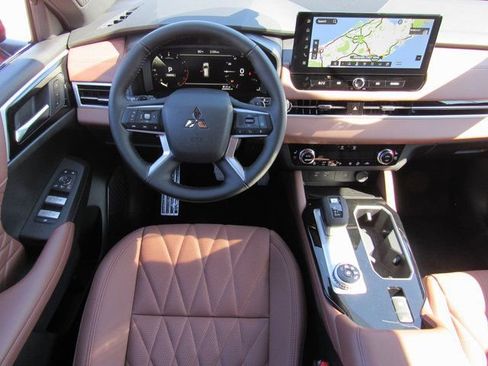 New 2026 Mitsubishi Outlander SEL FWD image 10