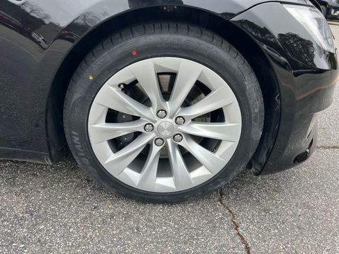 Used 2016 Tesla Model S 70 image 34