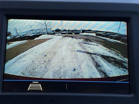 Used 2019 Chevrolet Equinox LT image 18