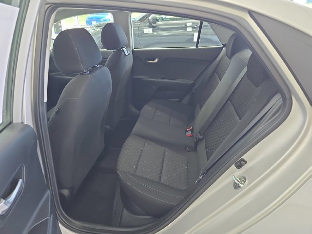 Used 2022 Kia Rio LX FWD image 10