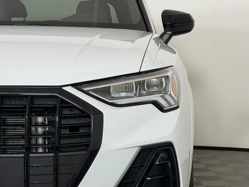Certified 2025 Audi Q3 2.0T Premium Plus w/ Premium Plus Package AWD/4WD image 11