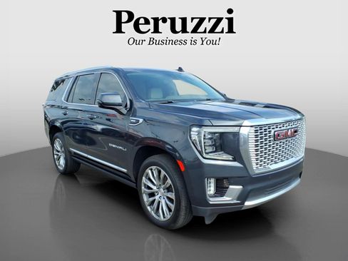 Used 2022 GMC Yukon Denali w/ Denali Premium Package AWD/4WD image 1