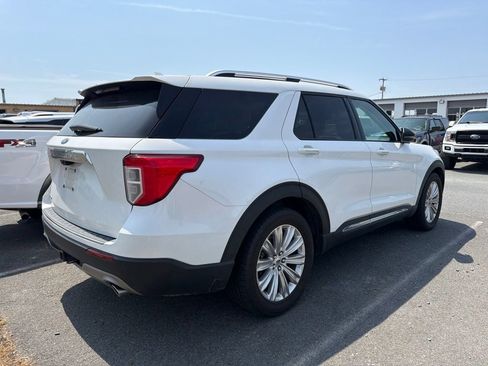 Used 2022 Ford Explorer Limited w/ Equipment Group 301A RWD image 4