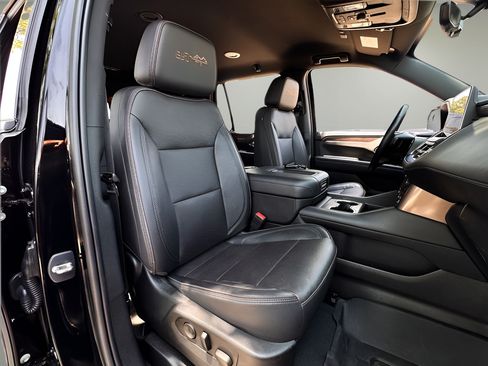Used 2022 Chevrolet Tahoe High Country AWD/4WD image 22