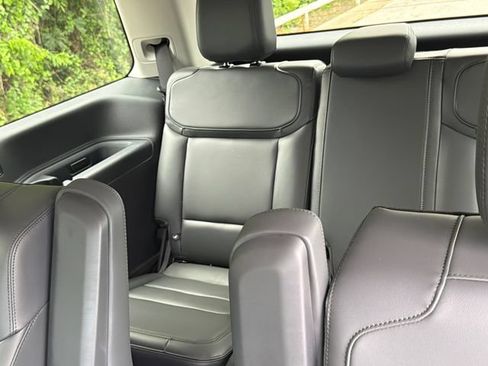 New 2026 Ford Expedition Active RWD image 17