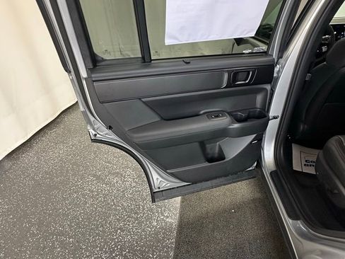 Used 2025 Hyundai Santa Fe Calligraphy AWD/4WD image 25