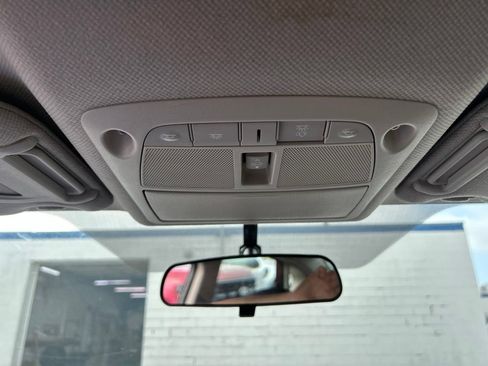 Used 2016 Nissan Sentra SR FWD image 28