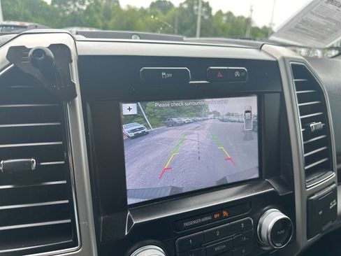 Used 2018 Ford F150 Lariat w/ Equipment Group 502A Luxury AWD/4WD image 25