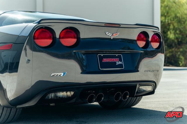Used 2009 Chevrolet Corvette ZR1 w/ Preferred Equipment Group RWD image 37
